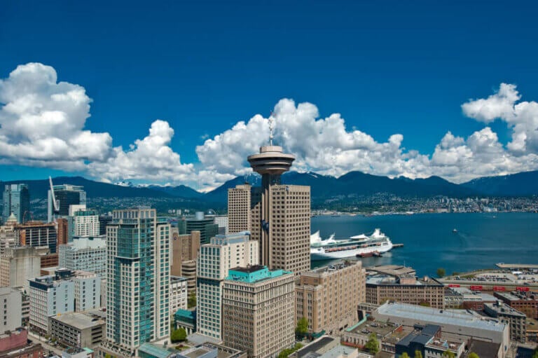 Photo of the view of Vancouver Lookout at Harbour Centre and a view of the bay #vancouver #vancouverbc #vancouverlookout #britishcolumbia #canada