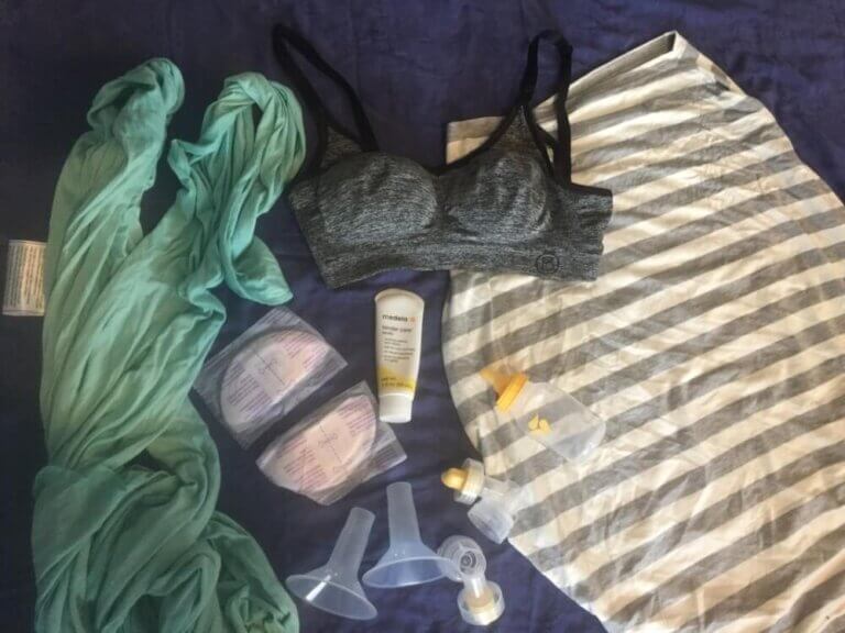 Best Packing Tips for Nursing Moms on Airplane or Car Trips