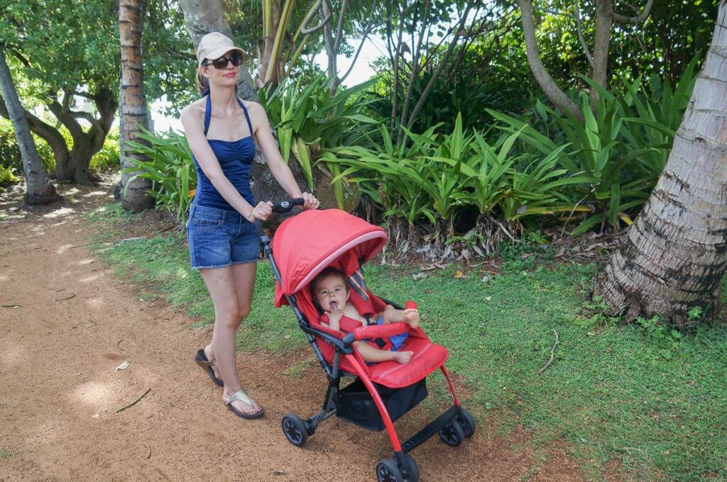 I had no problem taking the Pali Tre.9 lightweight stroller on the red dirt paths on Kauai. Photo credit: Julie Wirtz