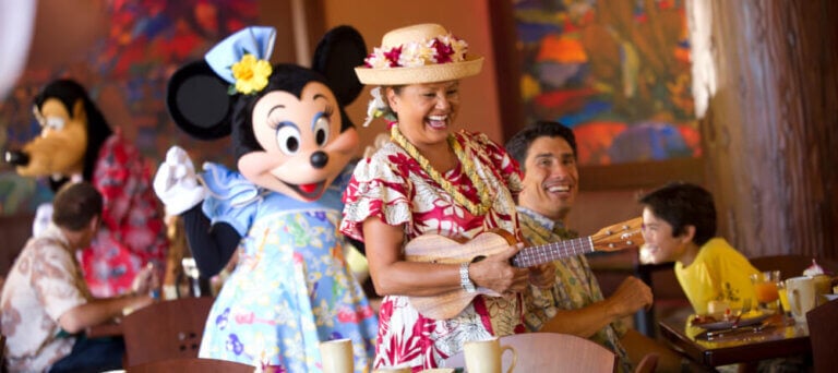 Aulani Character Breakfast includes entertainment, characters and and the opportunity to take photos with Mickey Mouse. | Aulani Character Breakfast on Oahu review featured by top Seattle family travel blog, Marcie in Mommyland