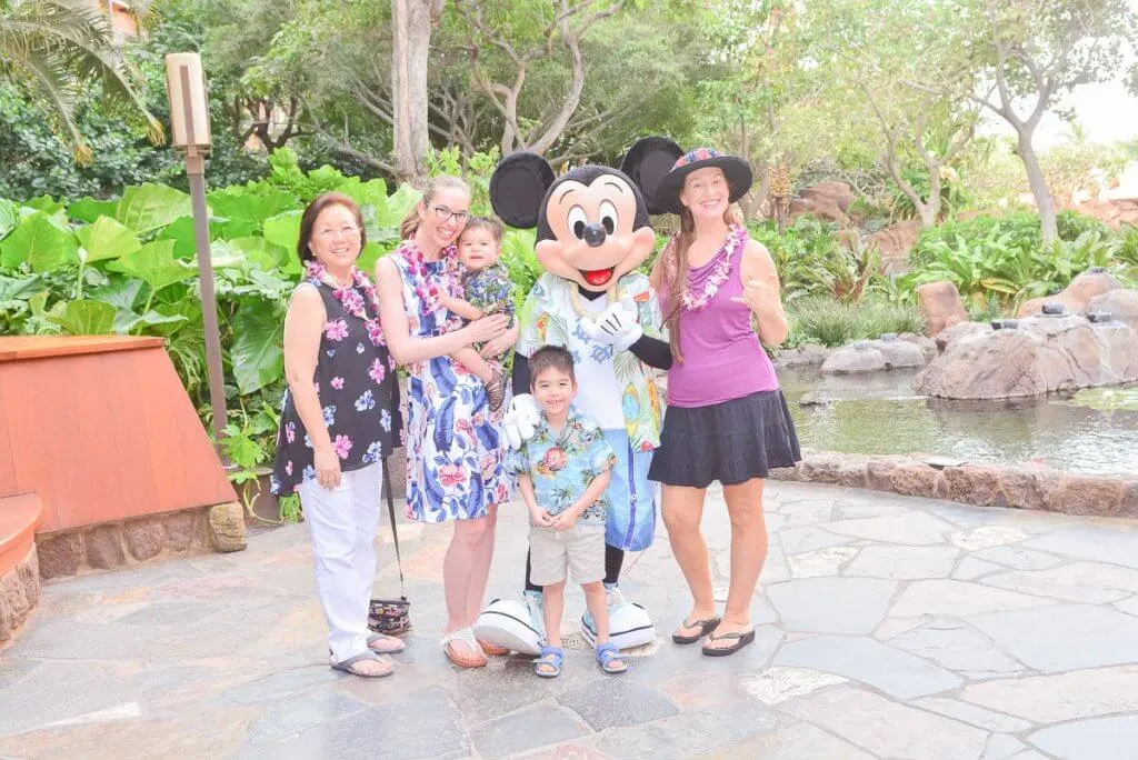 The Disney Aulani PhotoPass captures your Disney Character Breakfast photos with Mickey Mouse