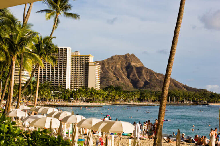 Photo of Waikiki Beach and Diamond Head on Oahu #diamondhead #oahu #hawaii #waikiki