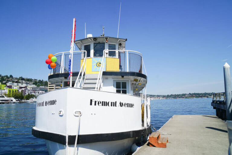 The Seattle Ice Cream Cruise runs every Sunday on Lake Union and is a fun thing to do in Seattle with kids #seattleferryservice #seattle #seattlewa #lakeunion #icecreamcruise #seattlecruise #seattleboatride #seattlewithkids #familytravel
