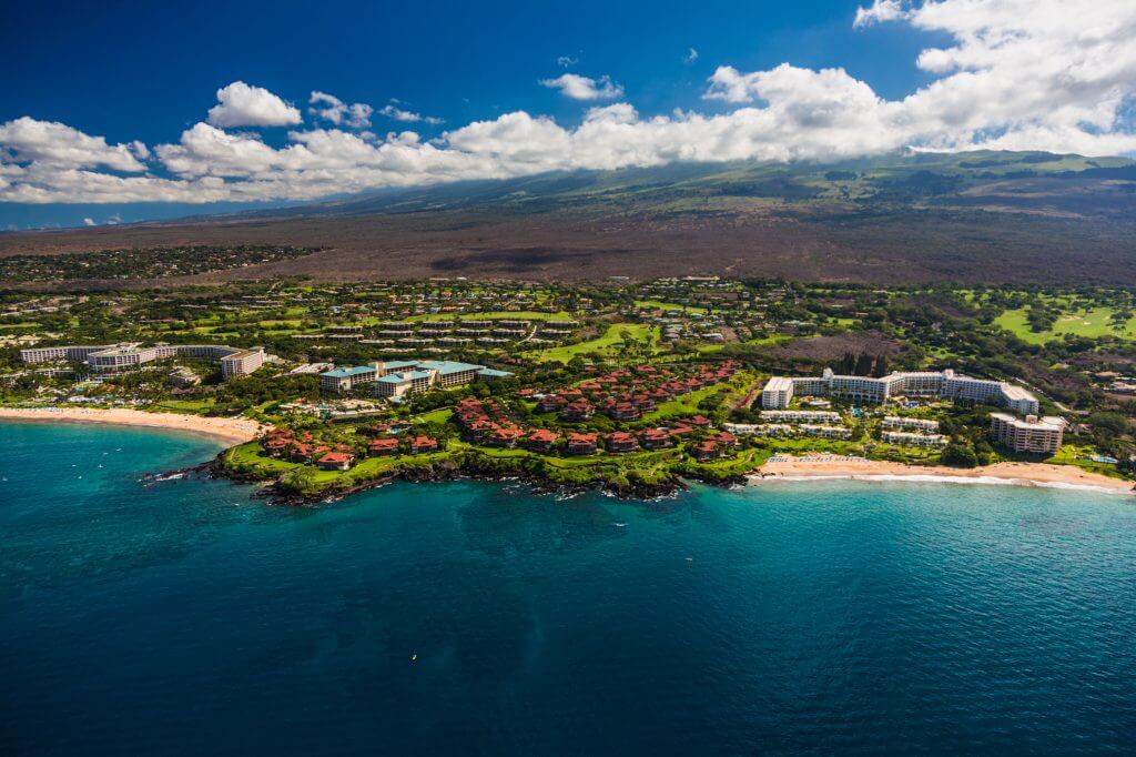 Photo of Wailea, Maui, families will find luxury kid-friendly resorts on Maui #maui #wailea #familytravel #luxurytravel #travelwithkids