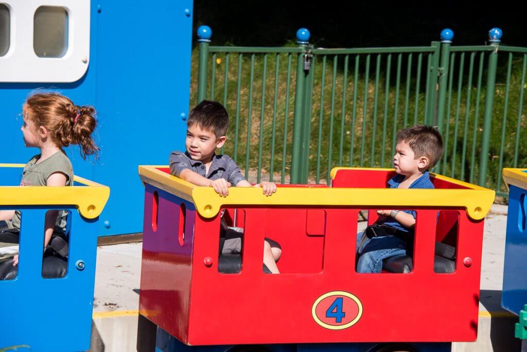 Photo of LEGOLAND rides for toddlers, featuring LEGOLAND Express located in DUPLO Playground #LEGOLANDCA #train #duplo