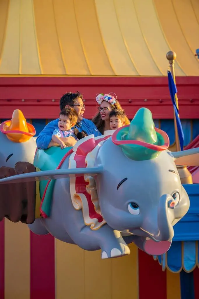 One of the most popular ride for kids at Walt Disney World is Dumbo the Flying Elephant in Magic Kingdom and it's one of the best Disney World photos spots. #disneyworld #dumbo #dumbotheflyingelephant #waltdisneyworld #magickingdom