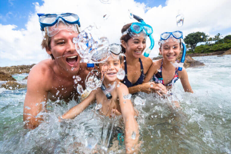 Find out the top 15 Oahu family activities for kids featured by top US travel blogger, Marcie in Mommyland