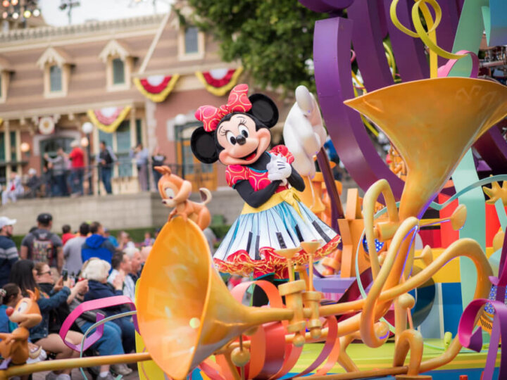 How to Save Money at Disneyland: 20 Must Know Tips