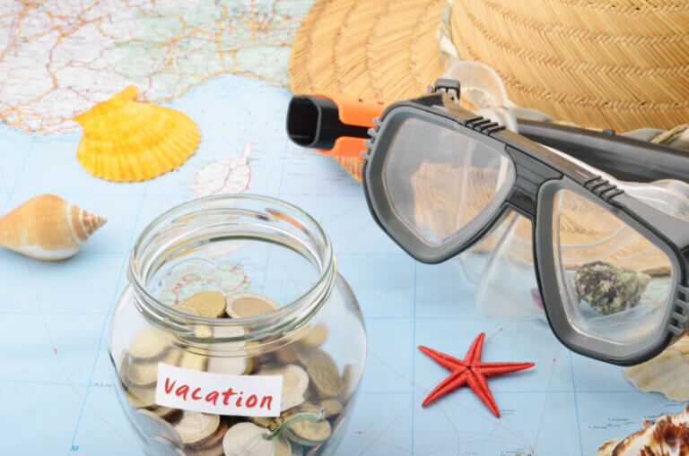 Traveling on a Budget: 25 Cheap Travel Tips Every Family Should Know About featured by top US family travel blogger, Marcie in Mommyland