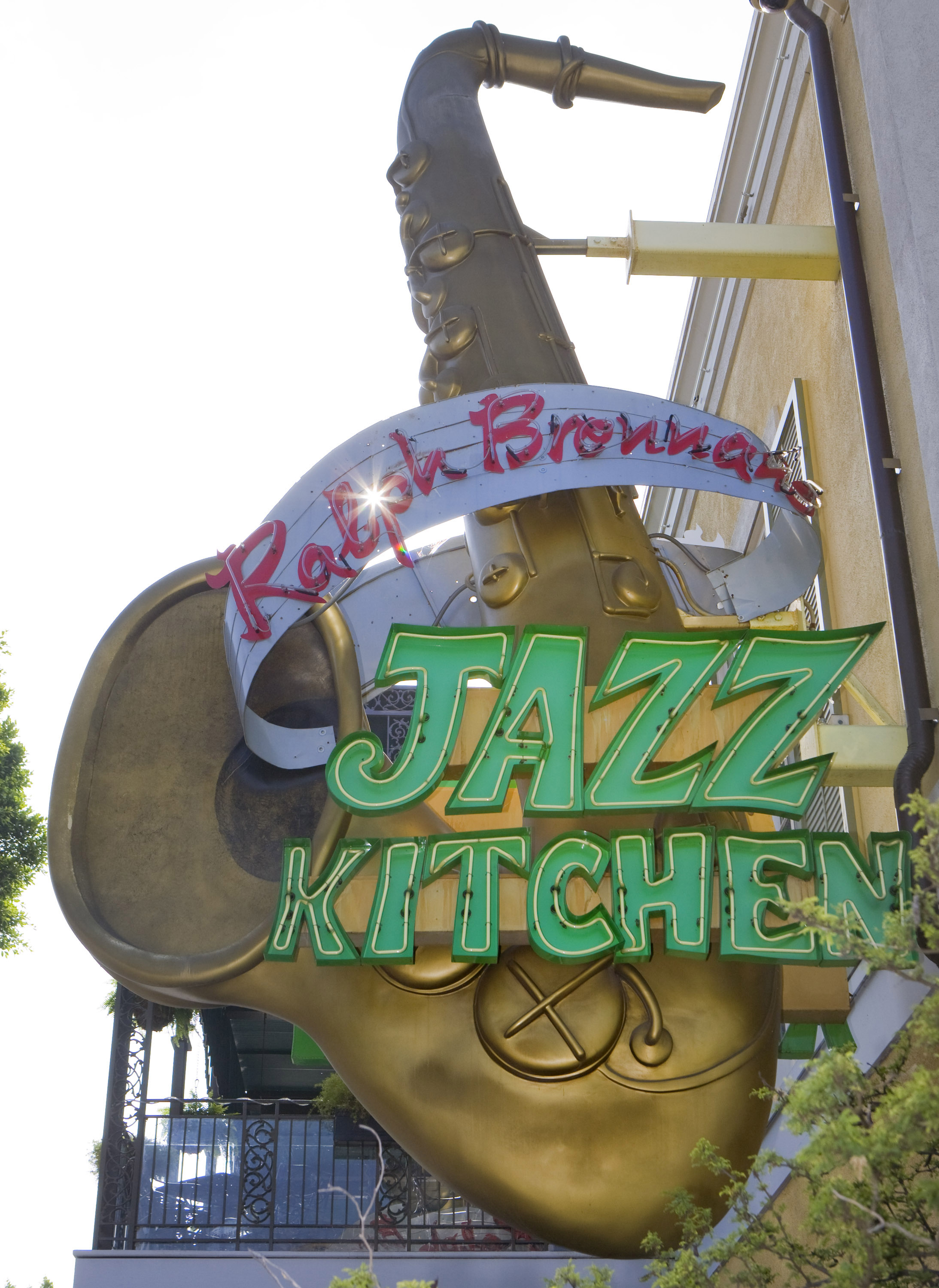 Best places for breakfast in downtown Disney featured by top US Disney blogger, Marcie and the Mouse | You can get sit down breakfast at Ralph Brennan's Jazz Kitchen Express in Downtown Disney