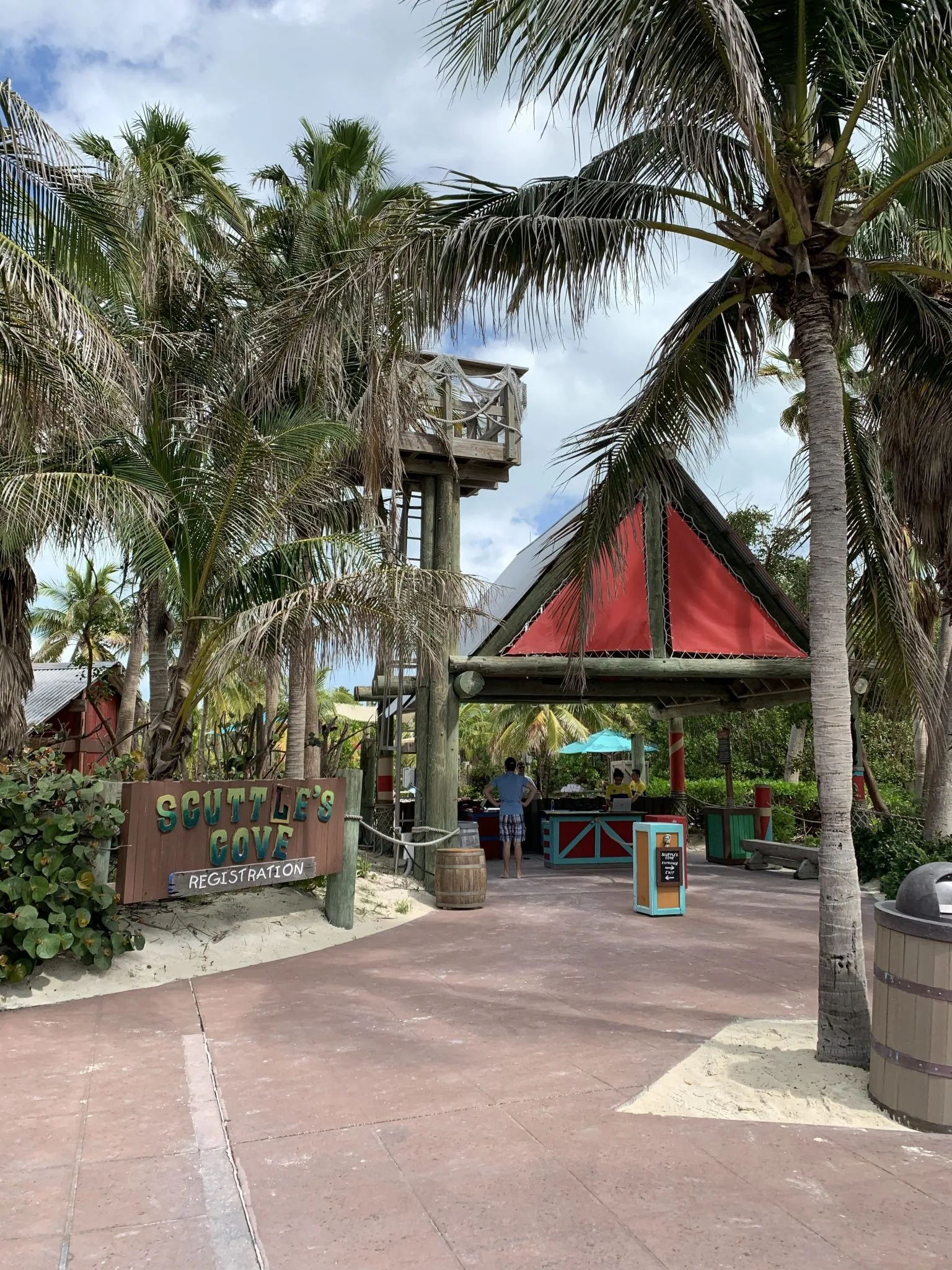 Castaway Cay Activities: a Complete Guide to Beaches and Events featured by top US Disney blogger, Marcie and the Mouse: Scuttle's Cove kids club regstration at Castaway Cay