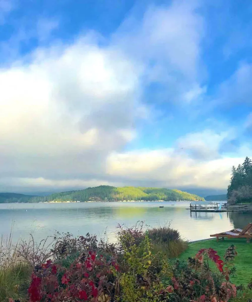 Best Winter Weekend Getaways from Seattle featured by top Seattle travel blogger, Marcie in Mommyland: Image of Hood Canal in Winter