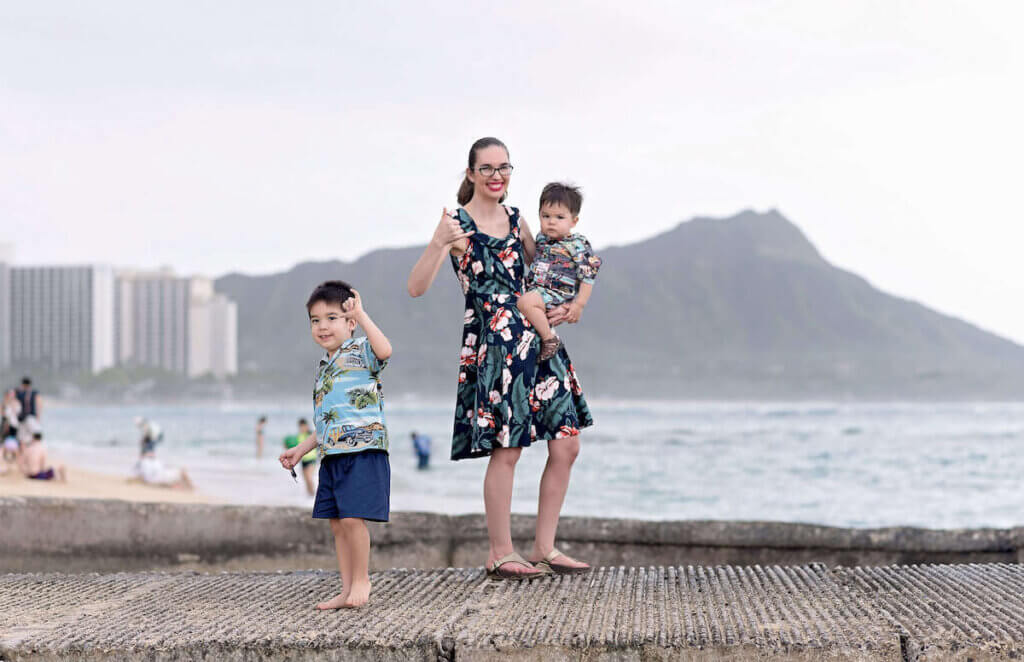 Image of a mom with two kids in Hawaii