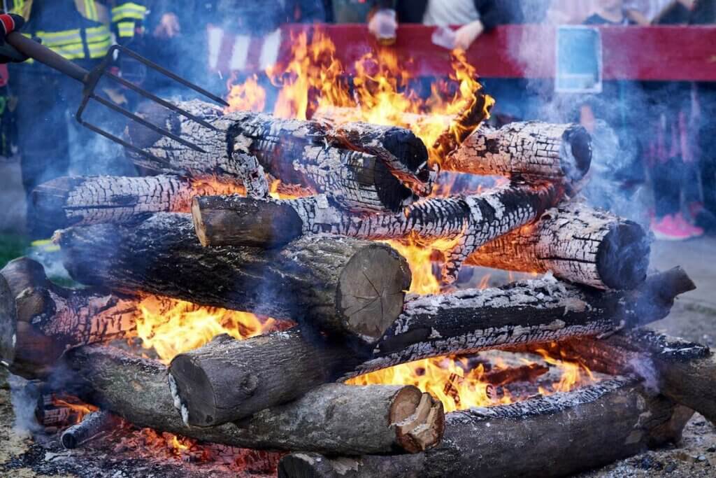 Image of wood burning in celebration of Walpurgis Night in Prague