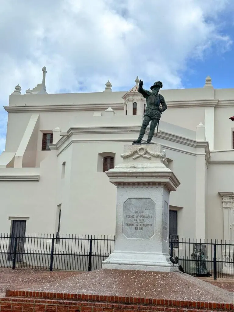 Image of a statue of Ponce de Leon in Old San Juan Puerto Rico