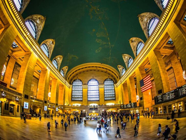 Check out this list of amazing day trips from NYC by train recommended by top travel blog Marcie in Mommyland. Image of Grand Central Station in NYC