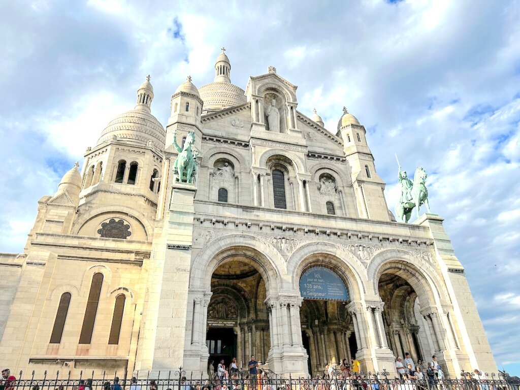 Image of Sacre Coeur Basilica in PAris France