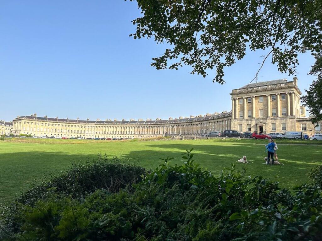 Image of the Royal Crescent in Bath England