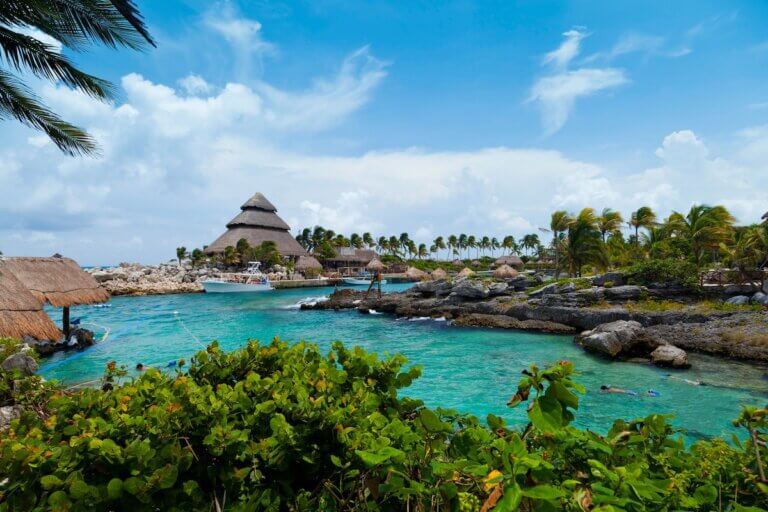 Check out this comparison of Cancun vs Puerto Vallarta by top family travel blog Marcie in Mommyland. Image of a Mayan Riviera Paradise