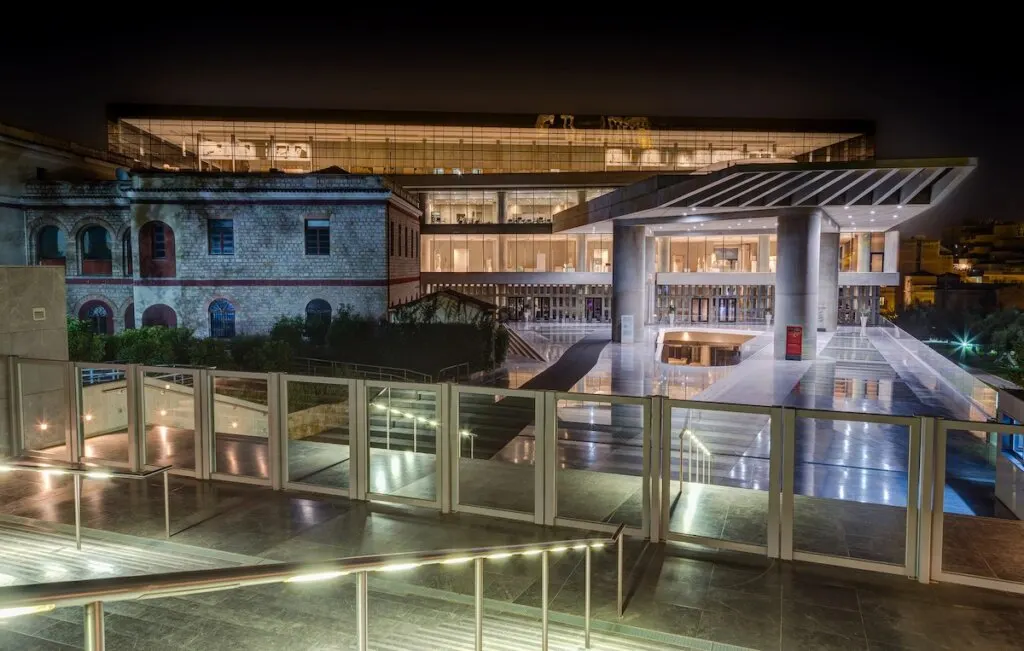 Image of the exterior of the Acropolis Museum in Athens