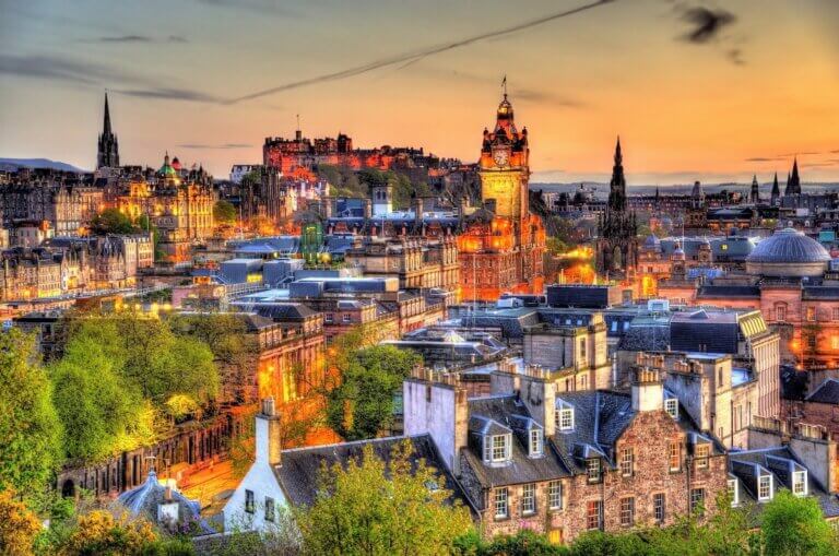 Check out the best Edinburgh hotels for families recommended by top family travel blog Marcie in Mommyland. Image of View of the city centre of Edinburgh - Scotland