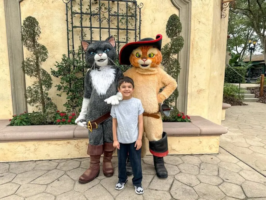 Puss in Boots at Universal Studios Orlando. Photo credit: Marcie Cheung