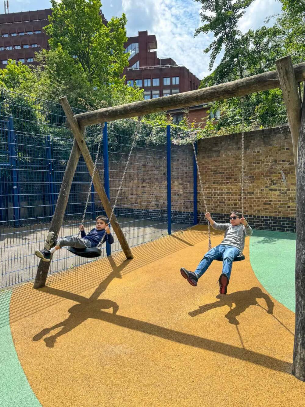 How to Spend 2 Days in London with Kids in the Summer